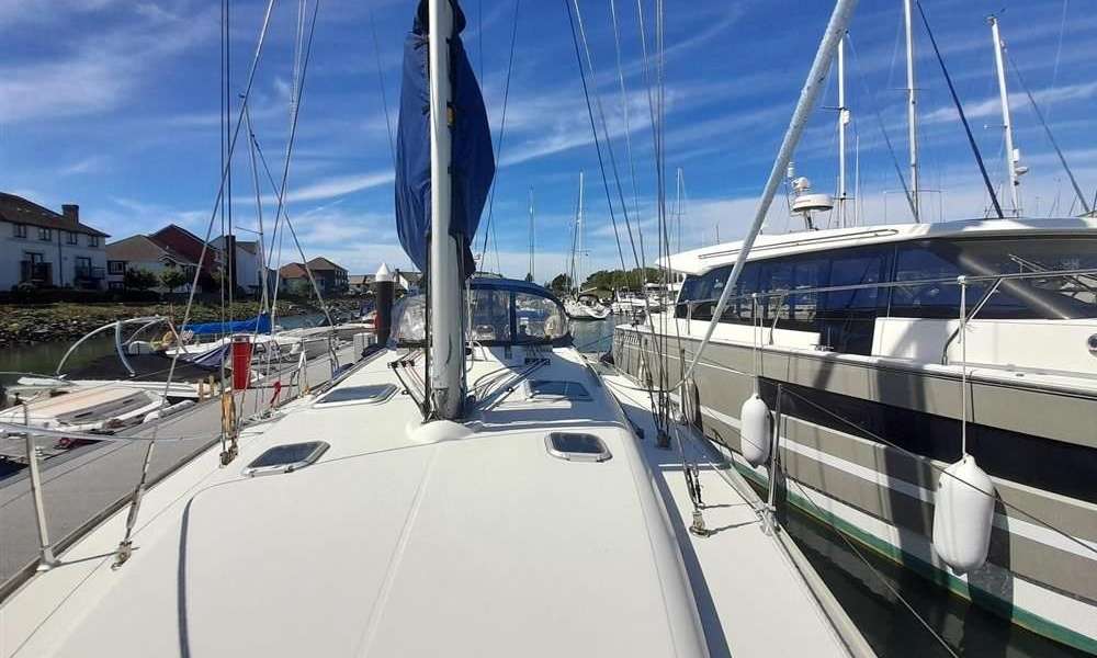 Sailboat Sun Odyssey 43