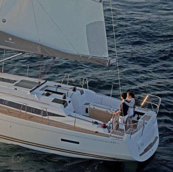 Sailboat Sun Odyssey 439