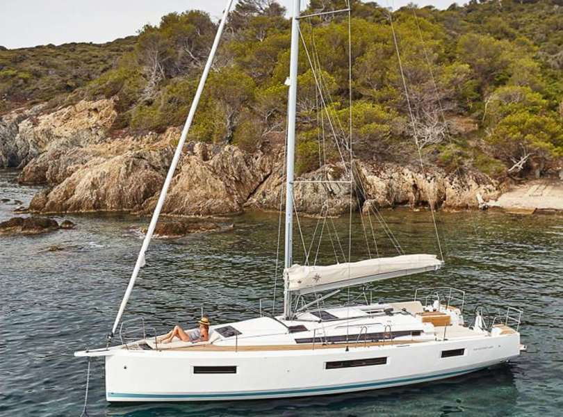 Парусная яхта Sun Odyssey 440