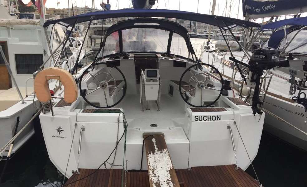 Sailboat Sun Odyssey 449