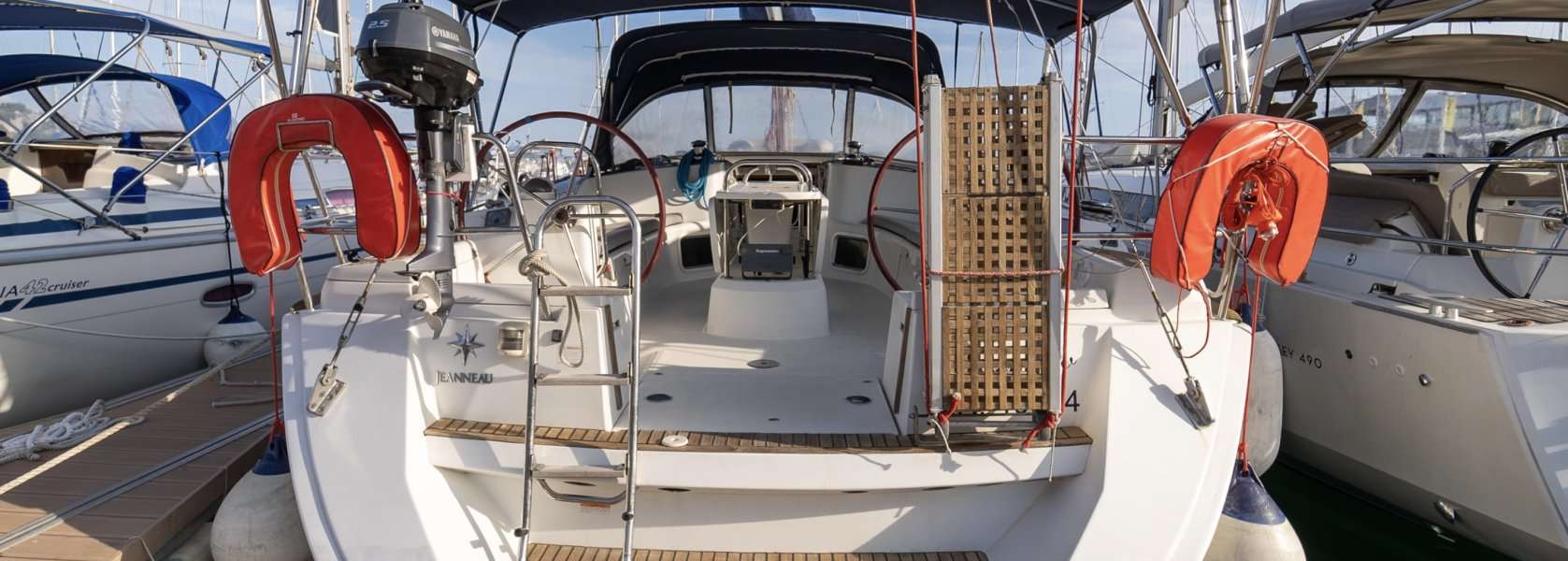 Sailboat Sun Odyssey 44i