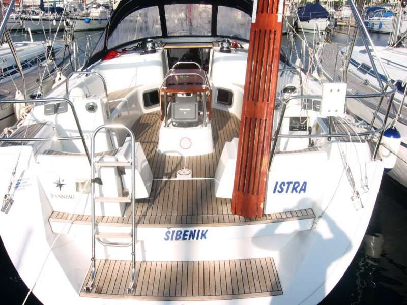 Парусная яхта Sun Odyssey 44i