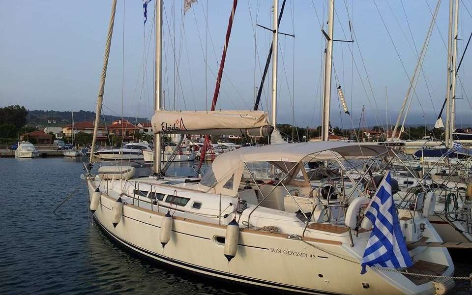 Sailboat Sun Odyssey 45