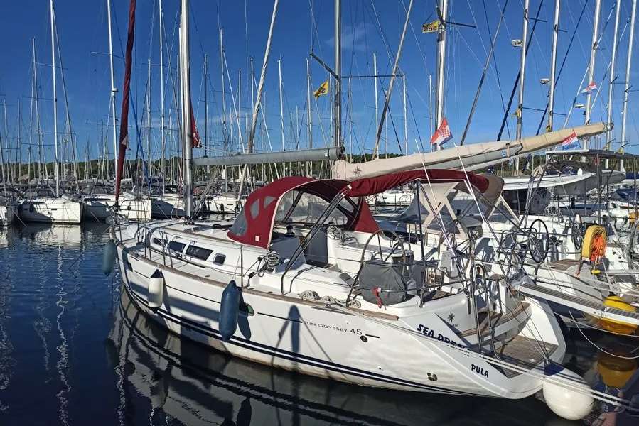 Velero Sun Odyssey 45