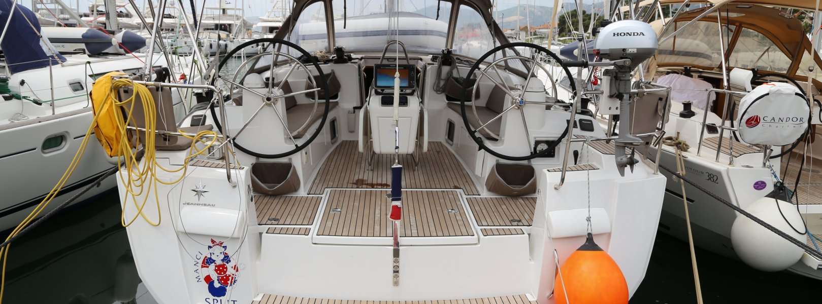 Парусная яхта Sun Odyssey 479