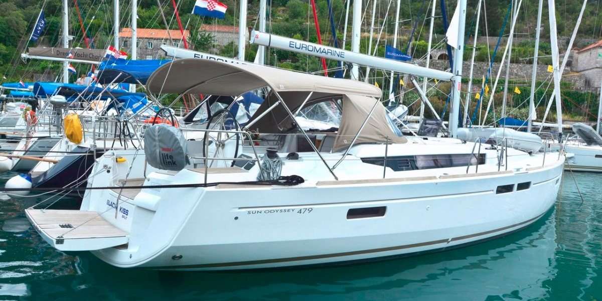 Парусная яхта Sun Odyssey 479