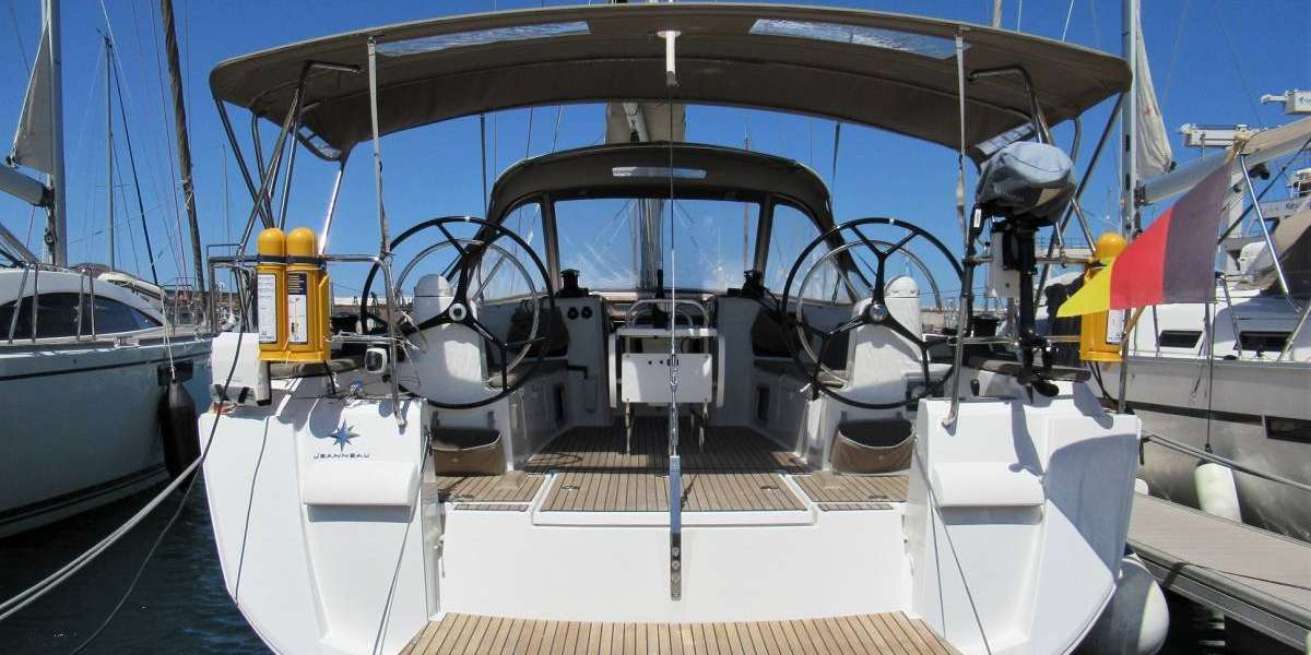 Sailboat Sun Odyssey 479