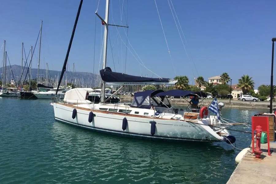 Парусная яхта Sun Odyssey 49