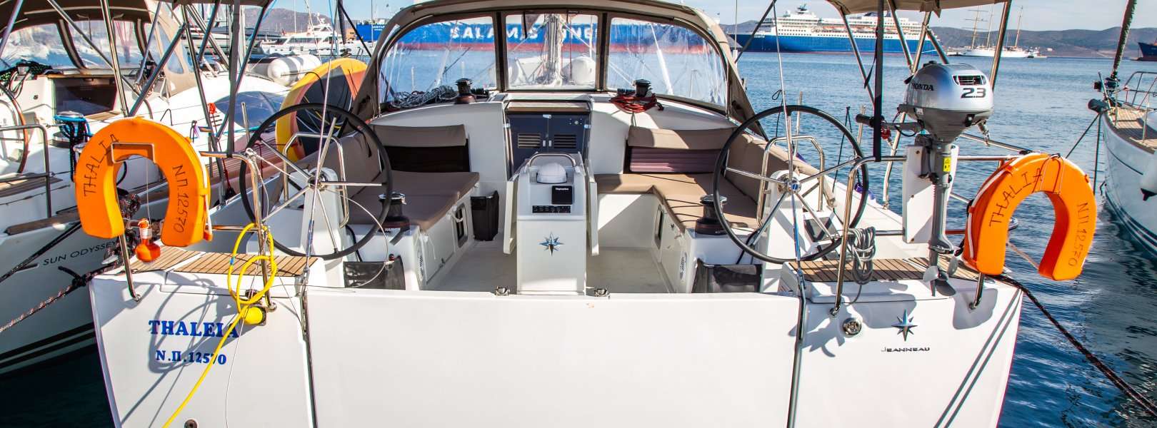 Sailboat Sun Odyssey 490