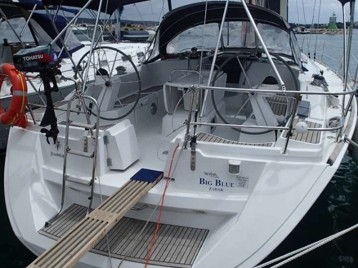 Парусная яхта Sun Odyssey 490