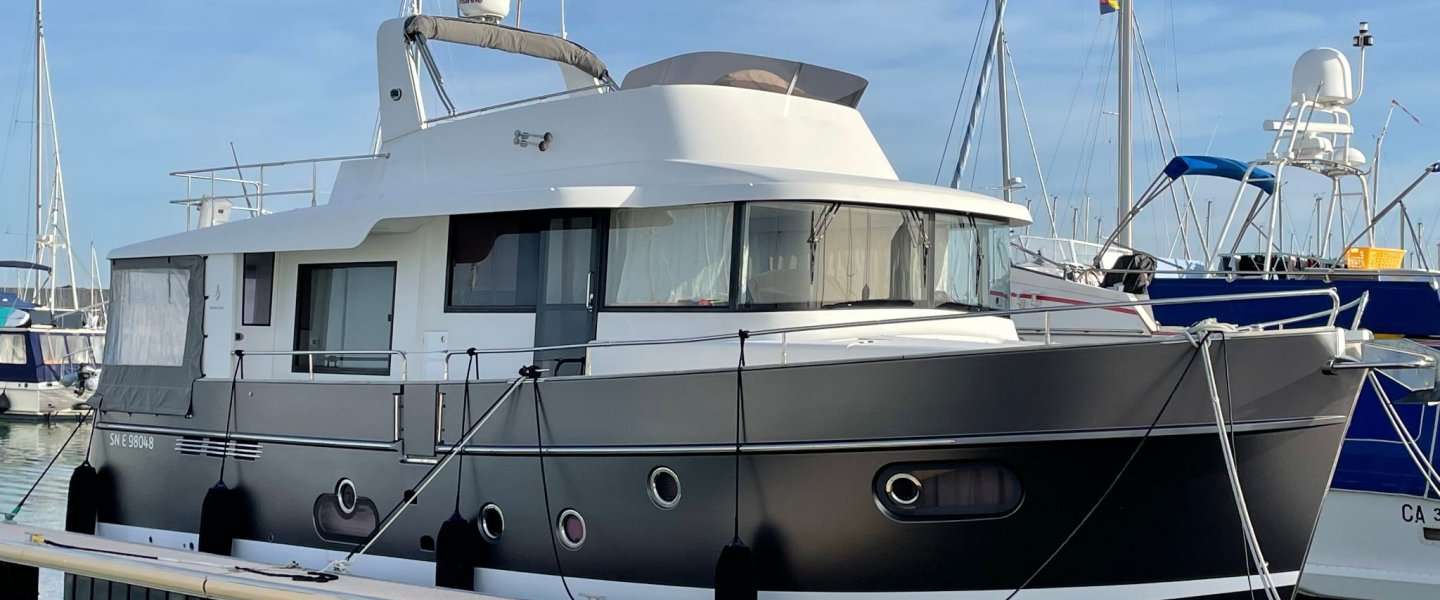 Bateaux à moteur Swift Trawler 50