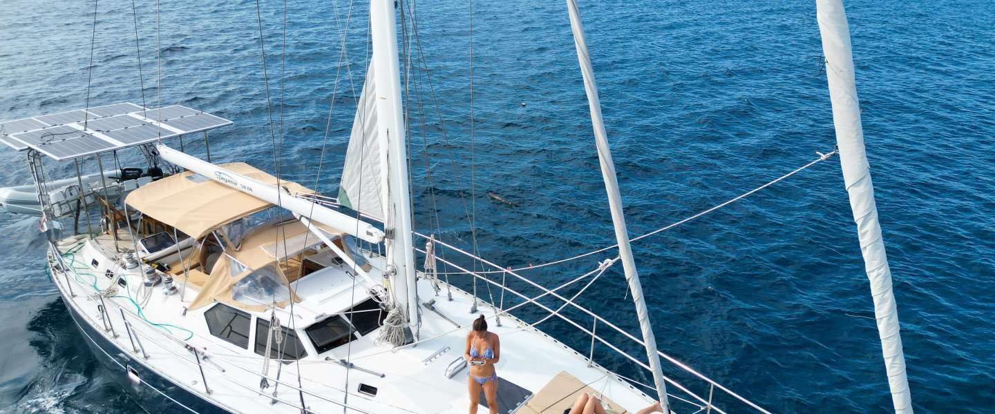 Sailboat Tayana 58