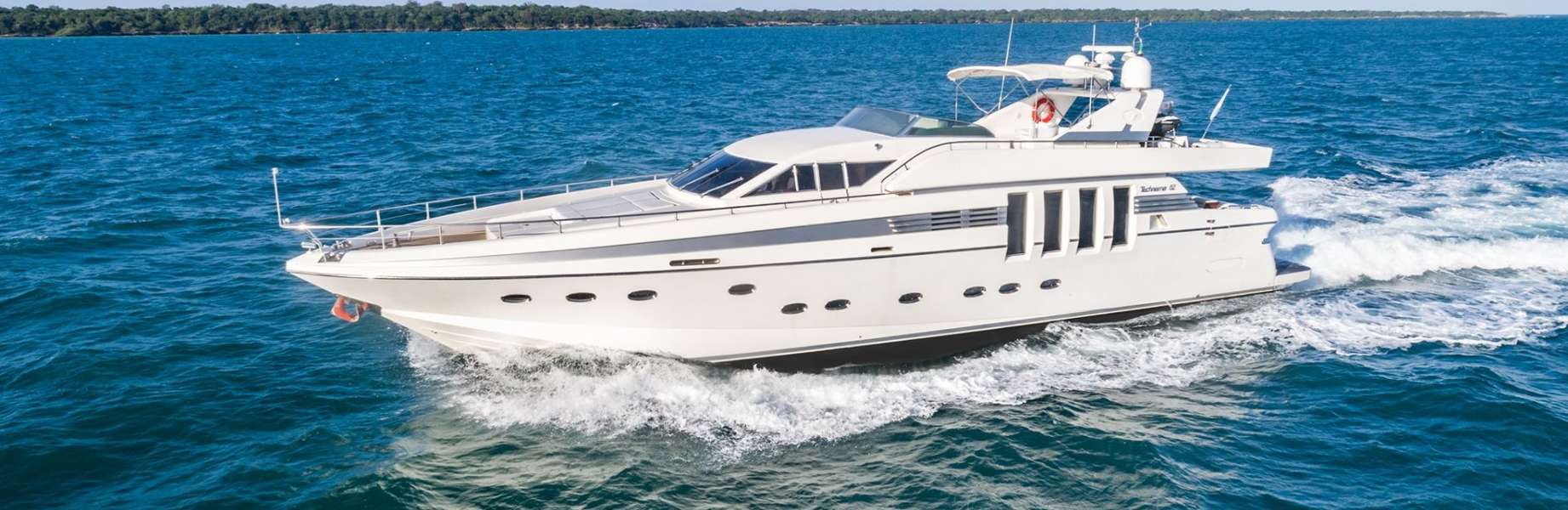 Luxusyacht Technema 82