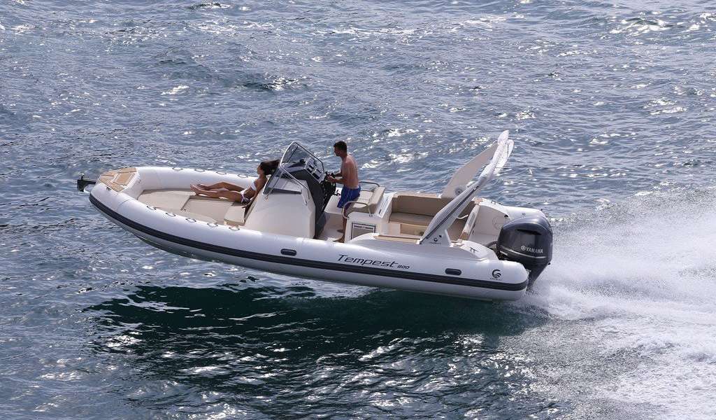 RIB Tempest 800