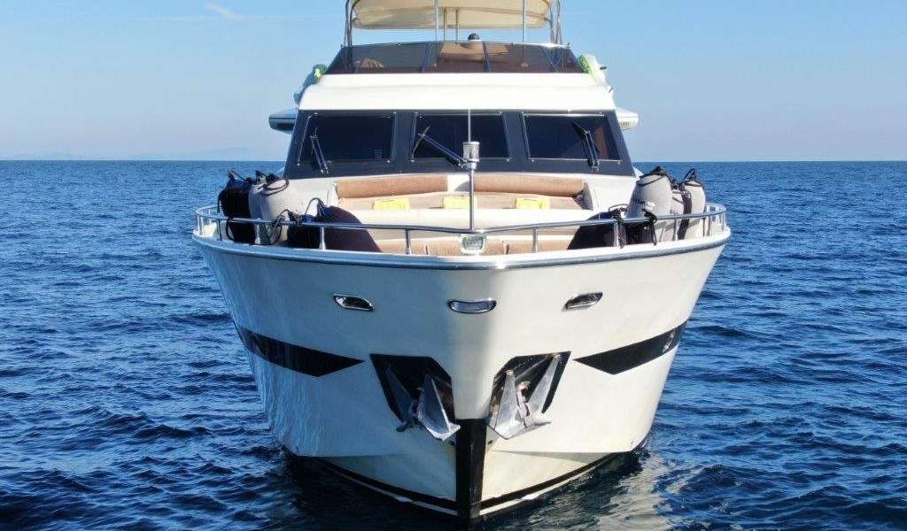 Yacht Versilcraft Phantom 80