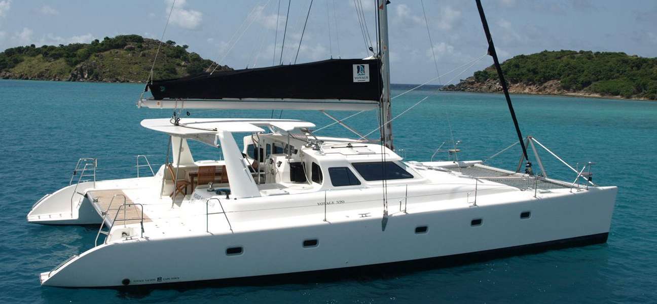 Catamaran Voyage 520