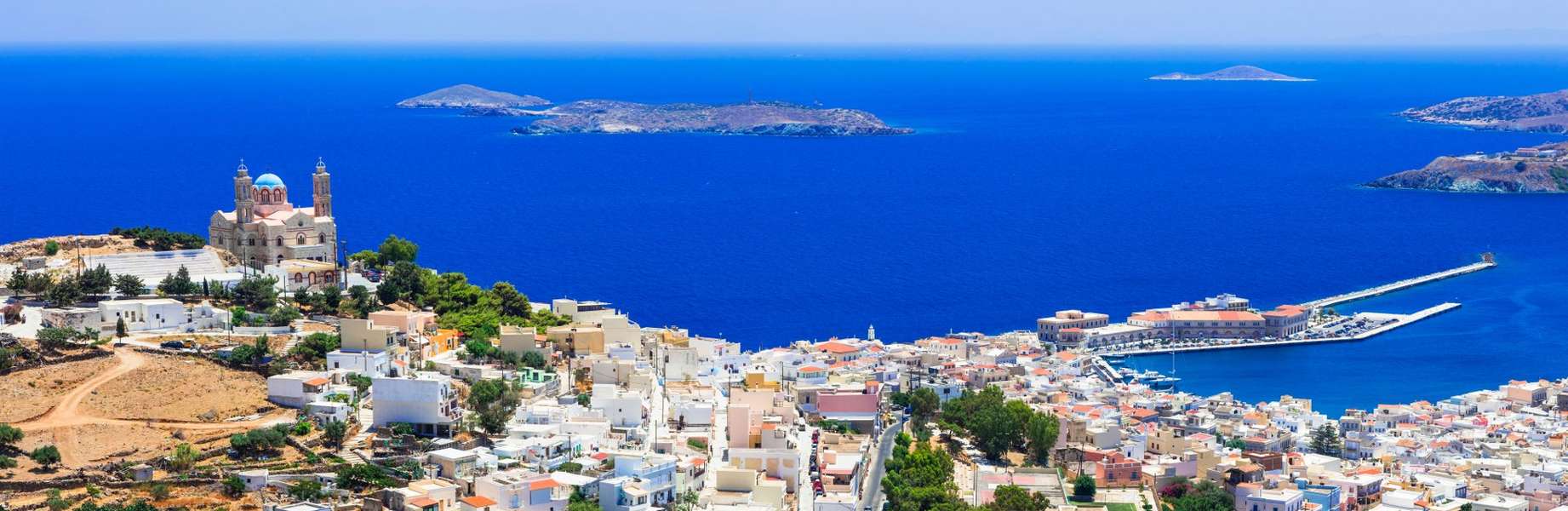 Explorez les plus belles îles des Cyclades en catamaran