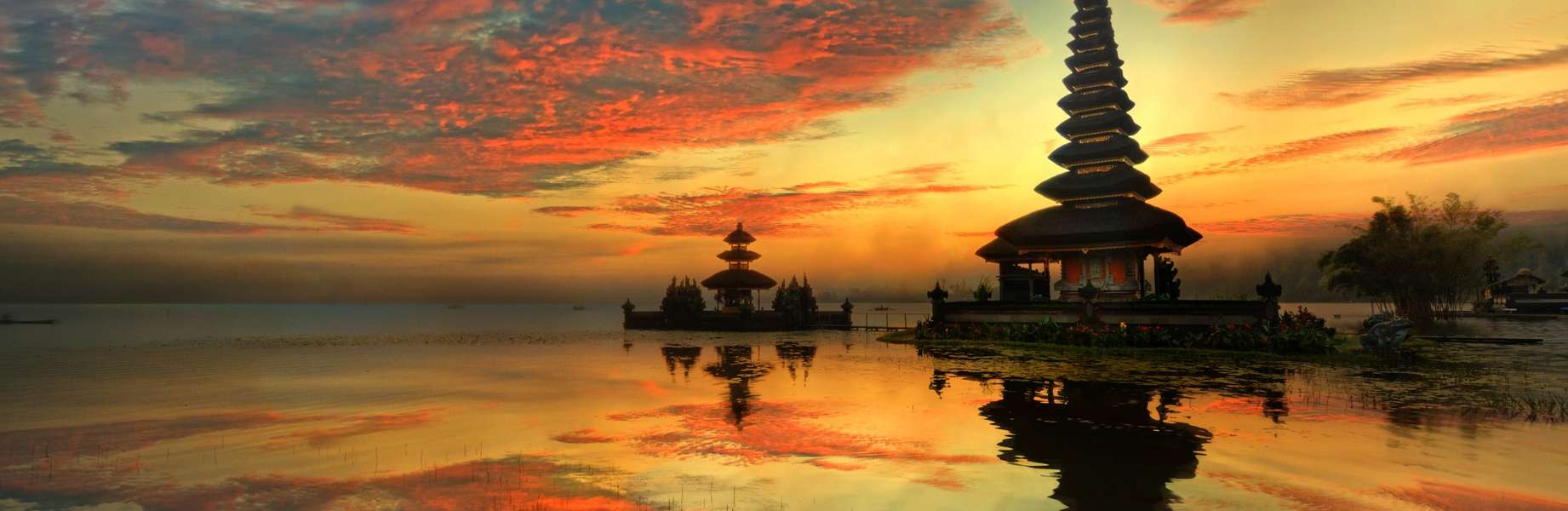 Bali erleben mit einer privaten Kabine auf dem Katamaran