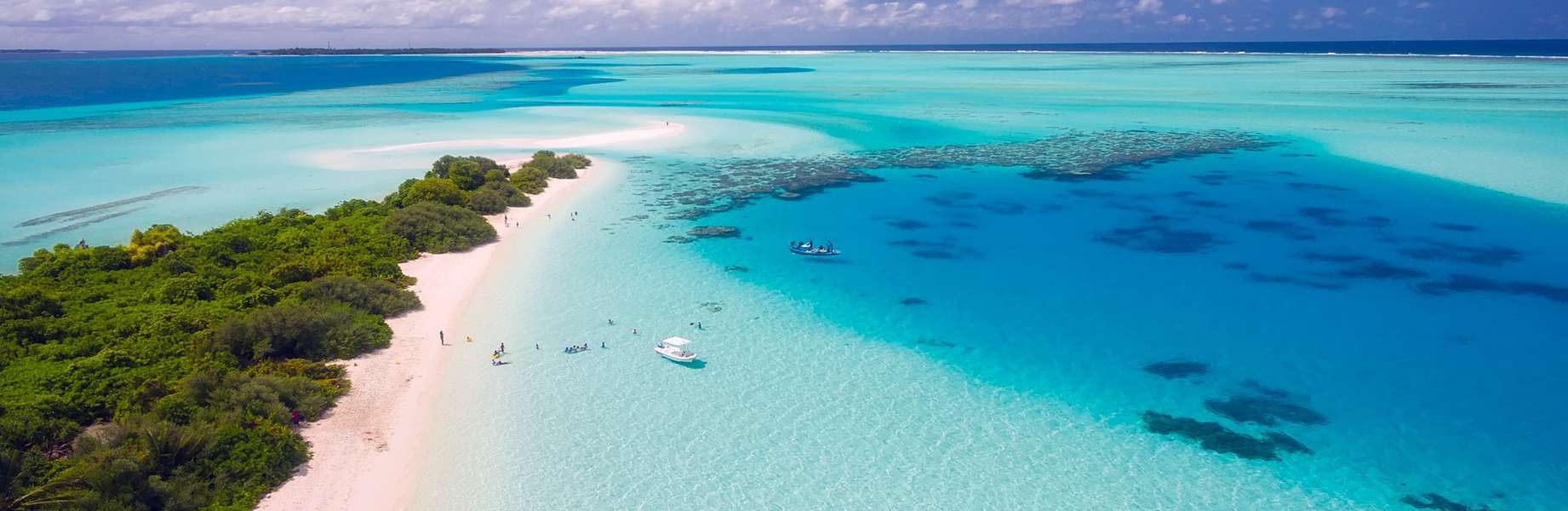 Partez à la découverte des Maldives et plongez dans des récifs coralliens exceptionnels