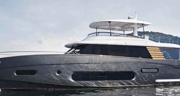 Azimut Magellano 66