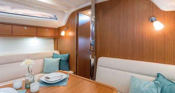 Bavaria Cruiser 37 (2022)