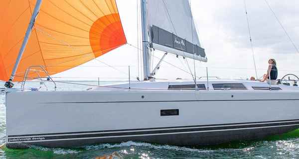 Hanse 348