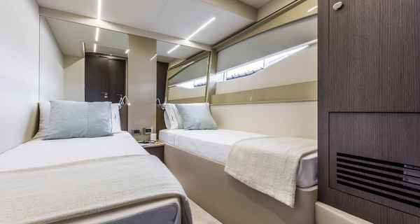 Numarine 62 Fly (2016)