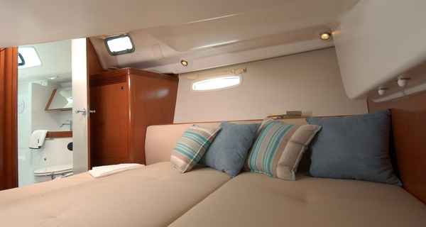 Oceanis 43 (2011)