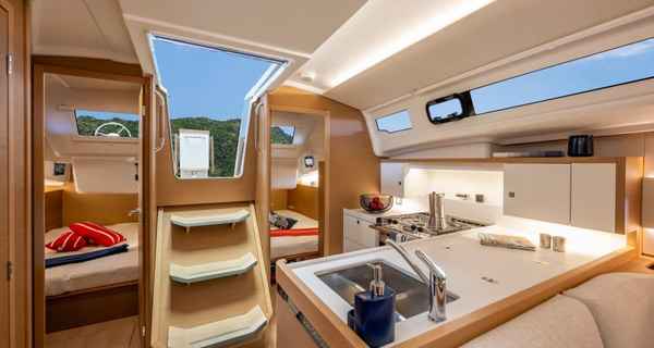 Sun Odyssey 415 (2025)