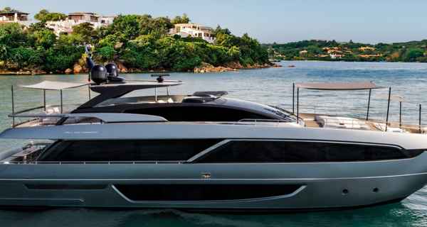 Riva 100 Corsaro