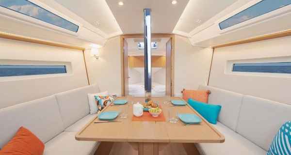 Sun Odyssey 350 (2025)