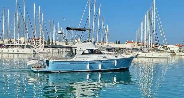 Sas Adriana 44 Fly (2024)