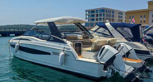 Aquila 32 Sport (2024)