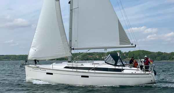 Bavaria Cruiser 37 (2022)