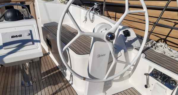 Bavaria Cruiser 37 (2023)