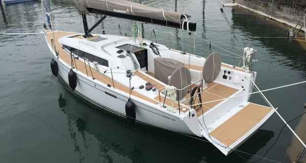 Dehler 38 (2015)