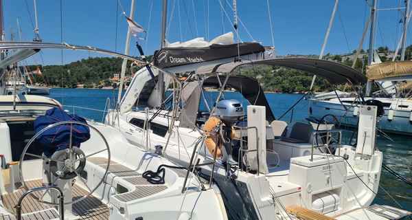 Dufour 37 (2024)