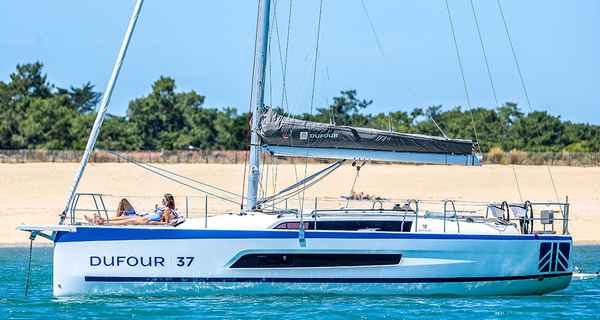 Dufour 37 (2024)