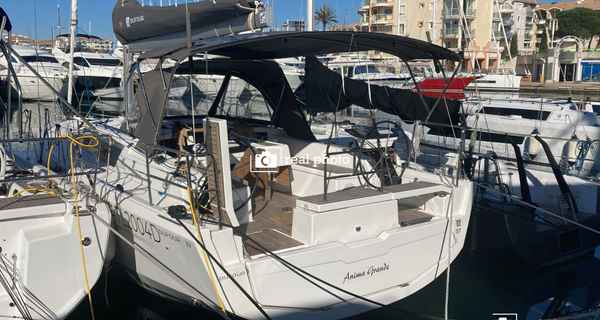 Dufour 37 (2025)