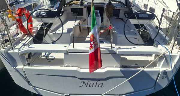 Dufour 37 (2025)