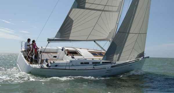 Dufour 40E (2016)