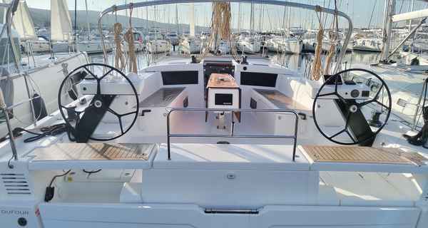 Dufour 470 (2023)