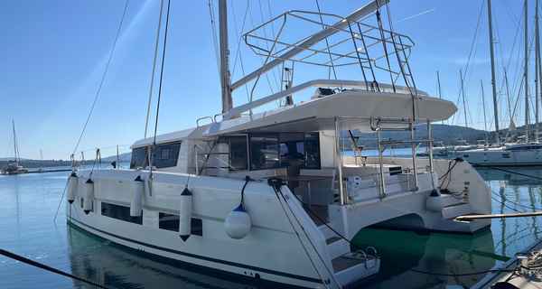 Dufour 48 Catamaran (2022)