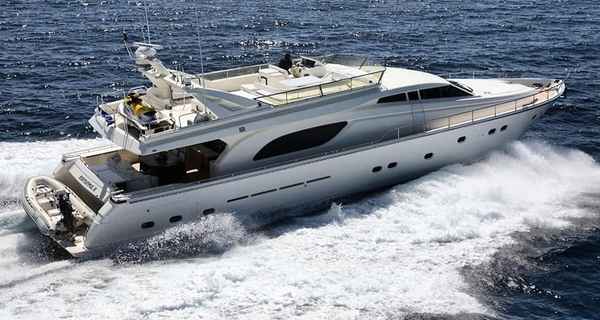 Ferretti 80 (2000)