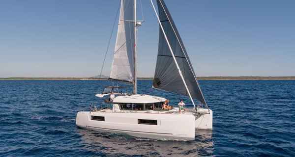 Lagoon 40 (2025)