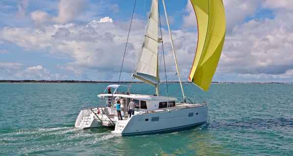 Lagoon 400 (2012)
