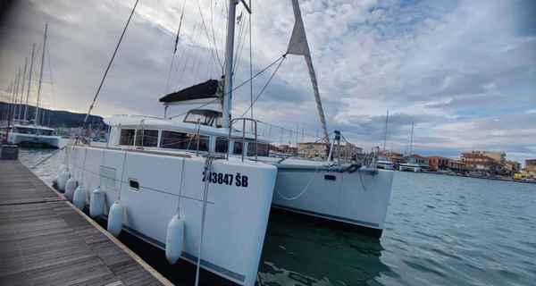 Lagoon 400 S2 (2015)