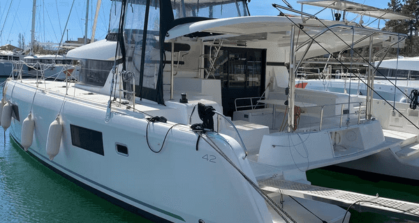 Lagoon 42 (2019)