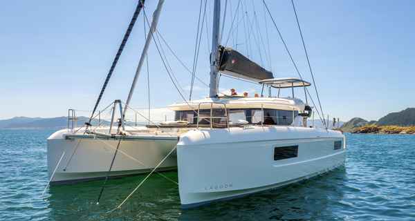 Lagoon 43 (2026)