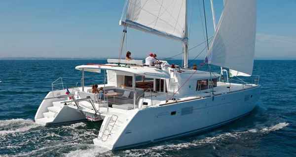 Lagoon 450 F (2019)